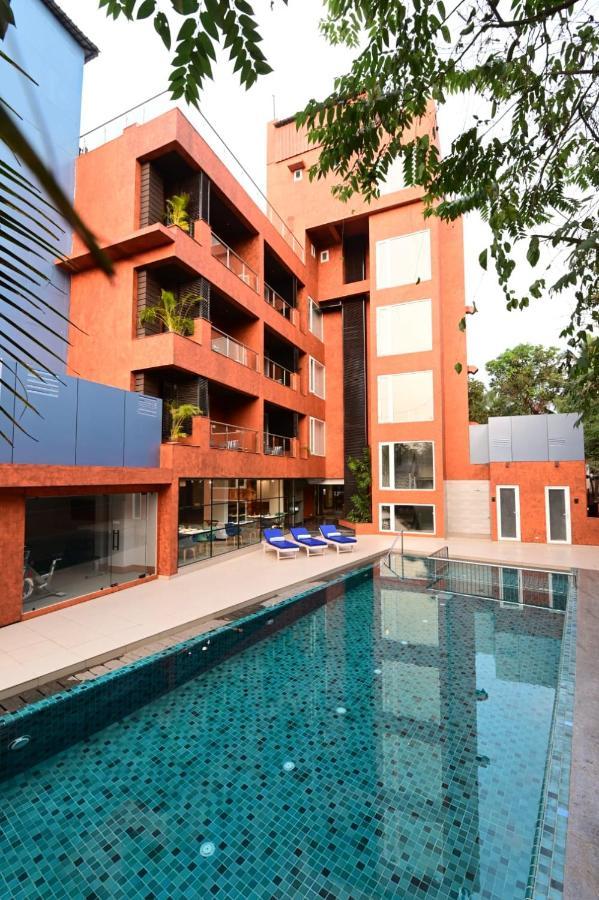 Golden Tulip Vagator Goa Hotel Eksteriør billede