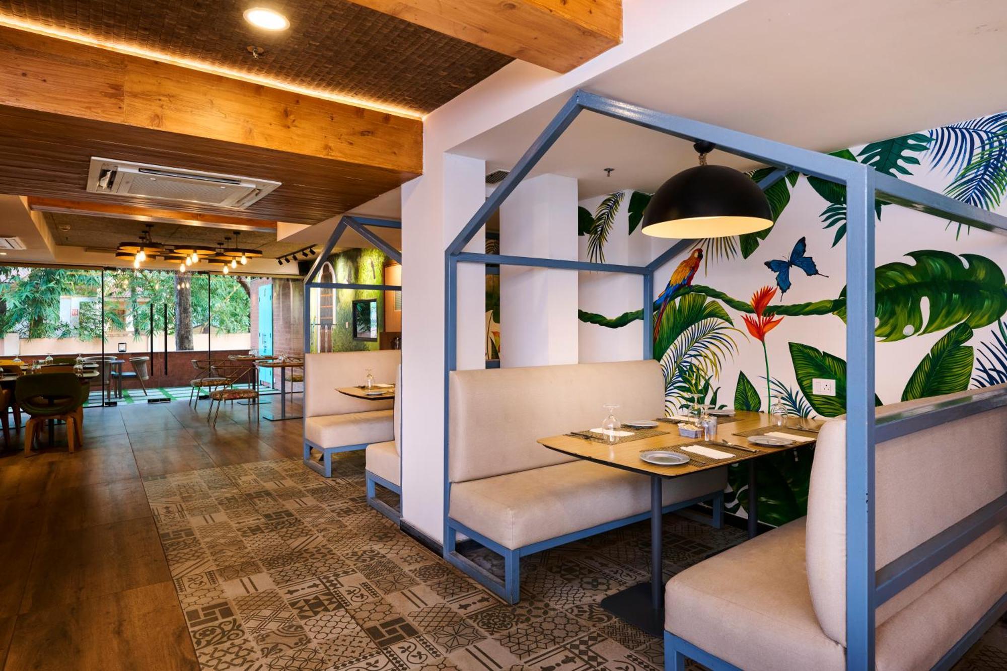 Golden Tulip Vagator Goa Hotel Eksteriør billede