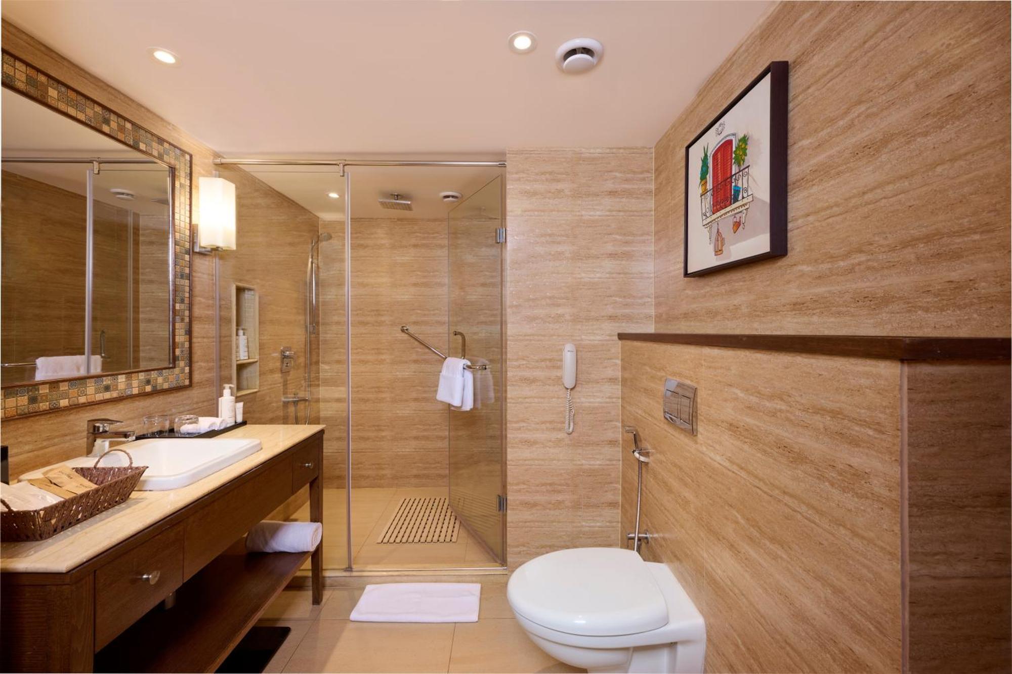 Golden Tulip Vagator Goa Hotel Eksteriør billede